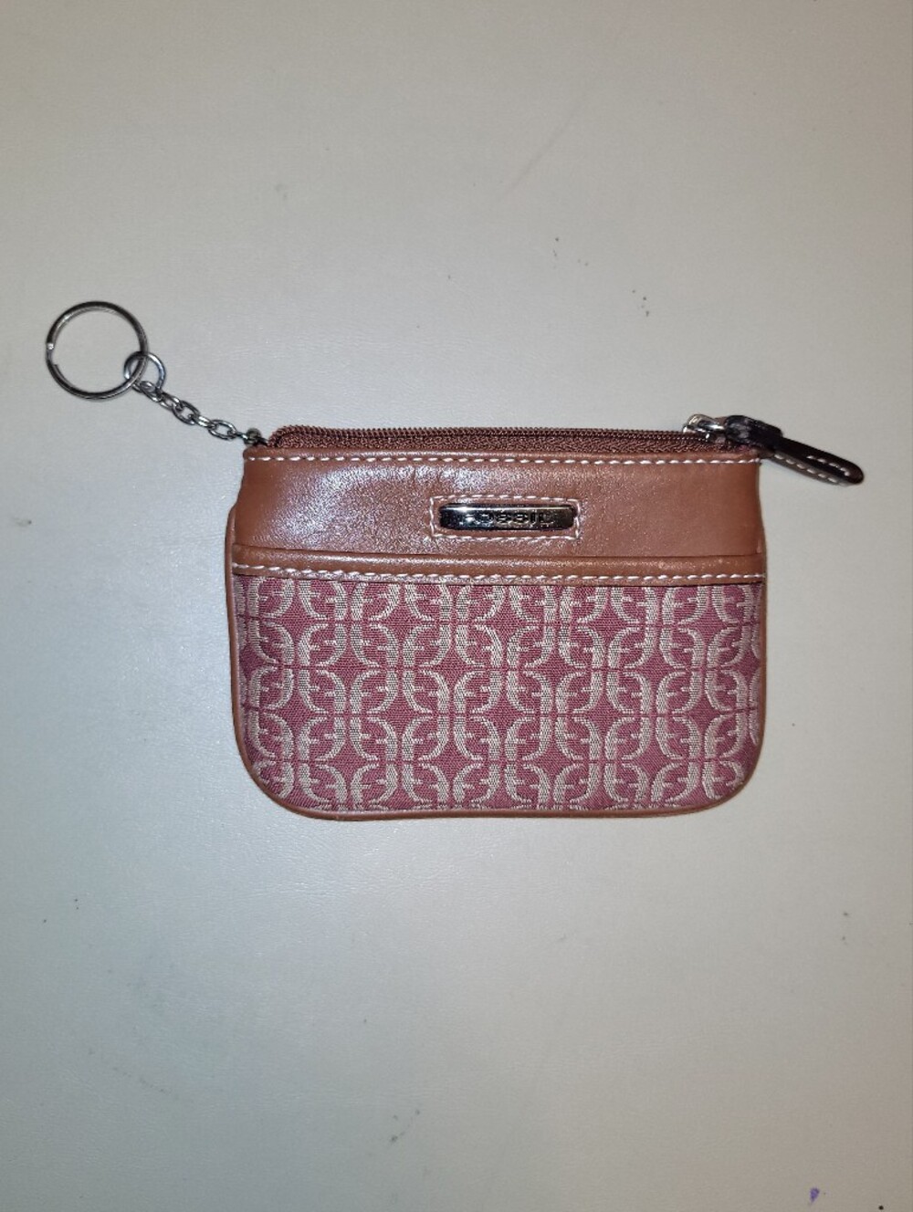 Fossil Compact Tan Leather & Mauve Cavas Patterned Key Coin Pouch.
